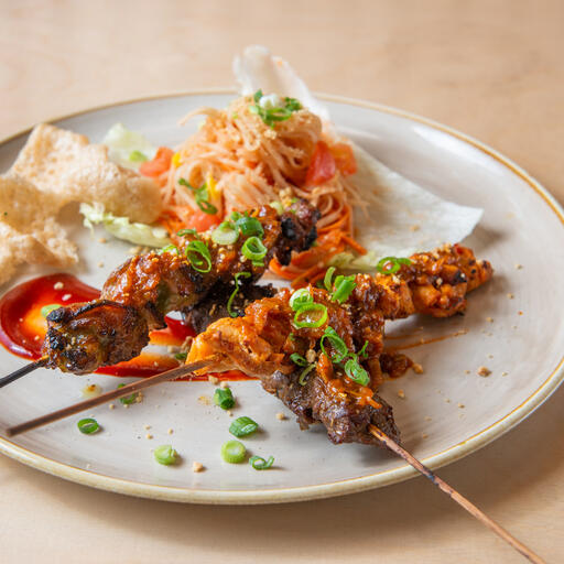Promo - Brochette de porc à la citronnelle, plat Bati Cantine à Québec